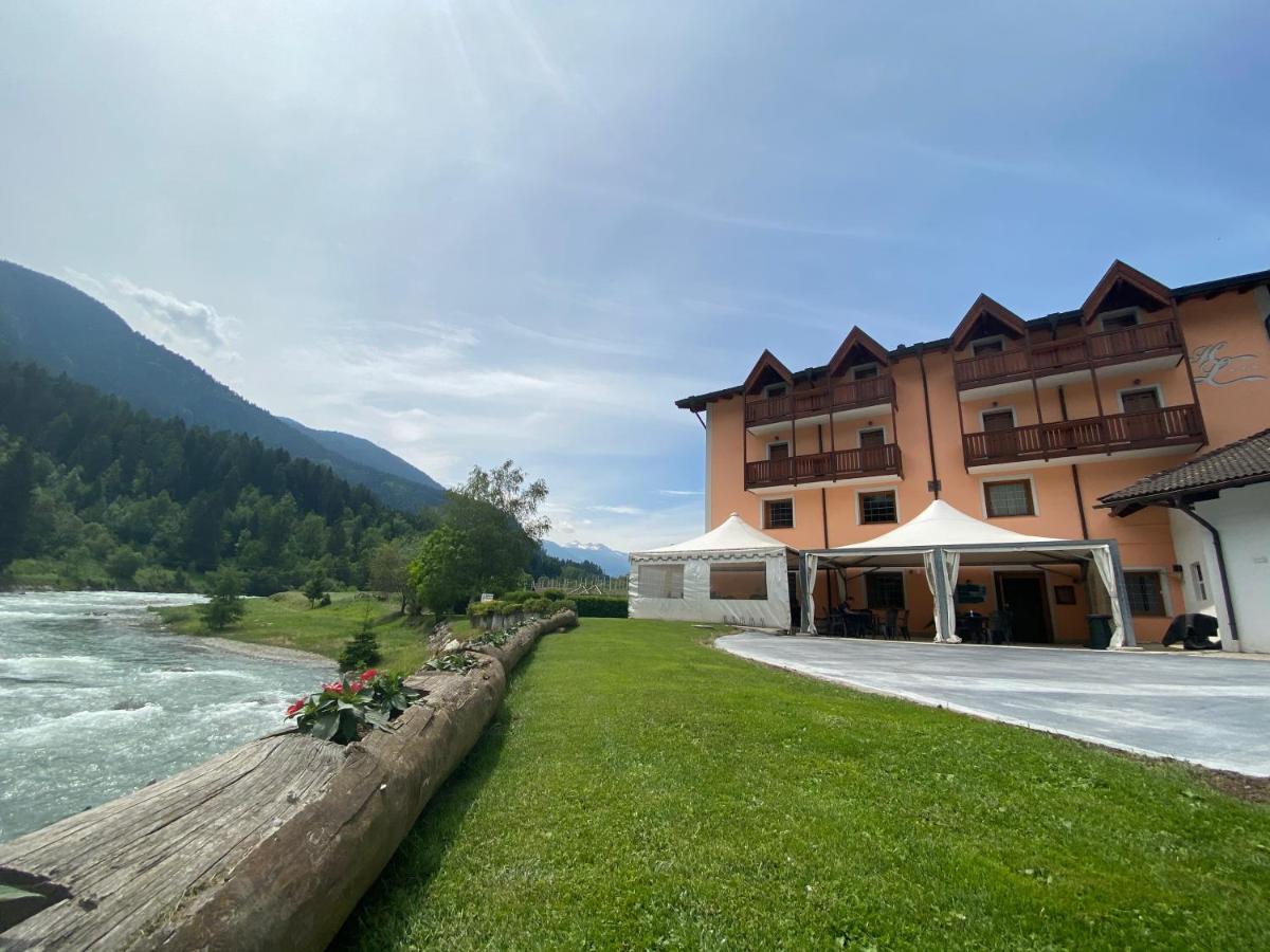 Hotel Laste' Caldes Luaran gambar