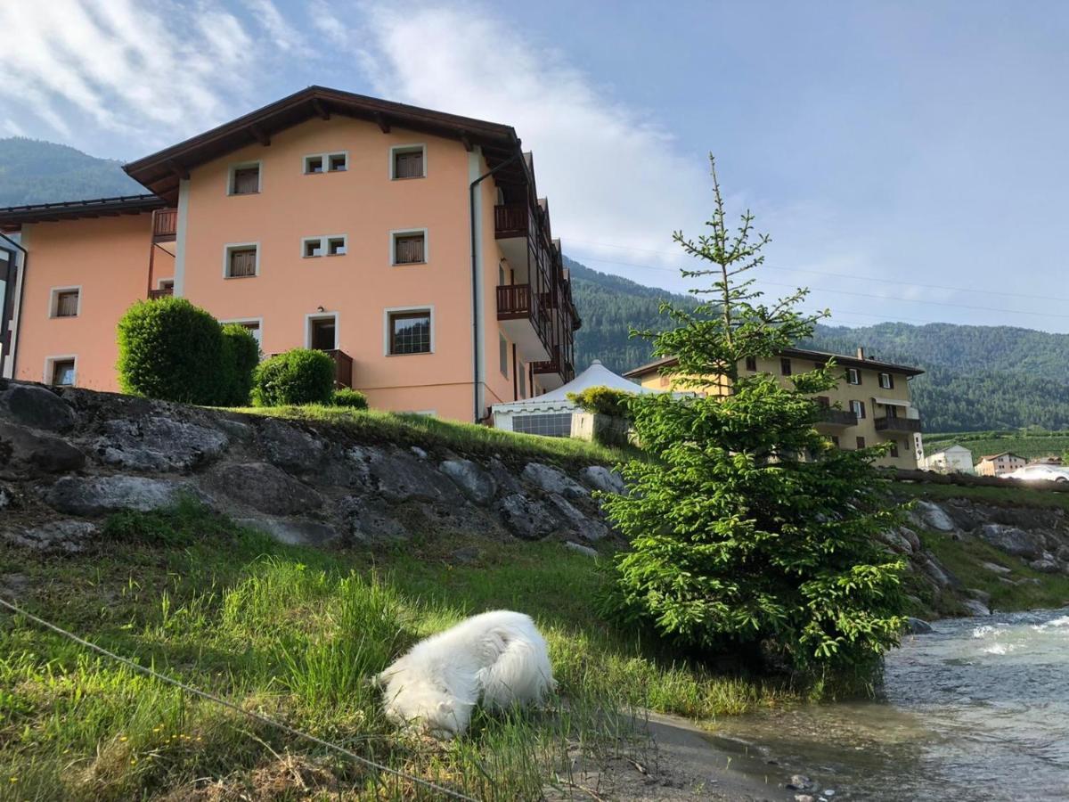 Hotel Laste' Caldes Luaran gambar