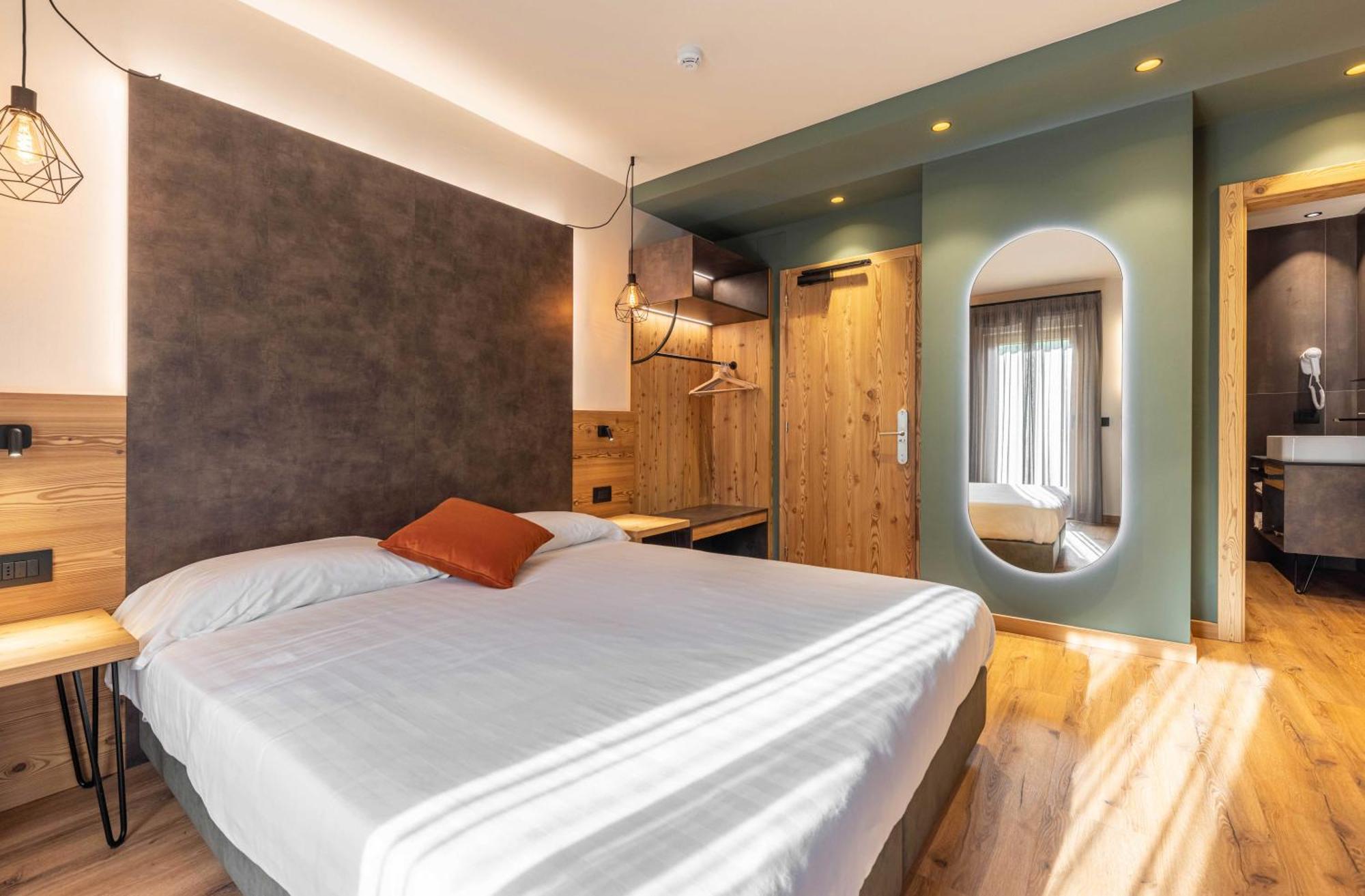 Hotel Laste' Caldes Luaran gambar