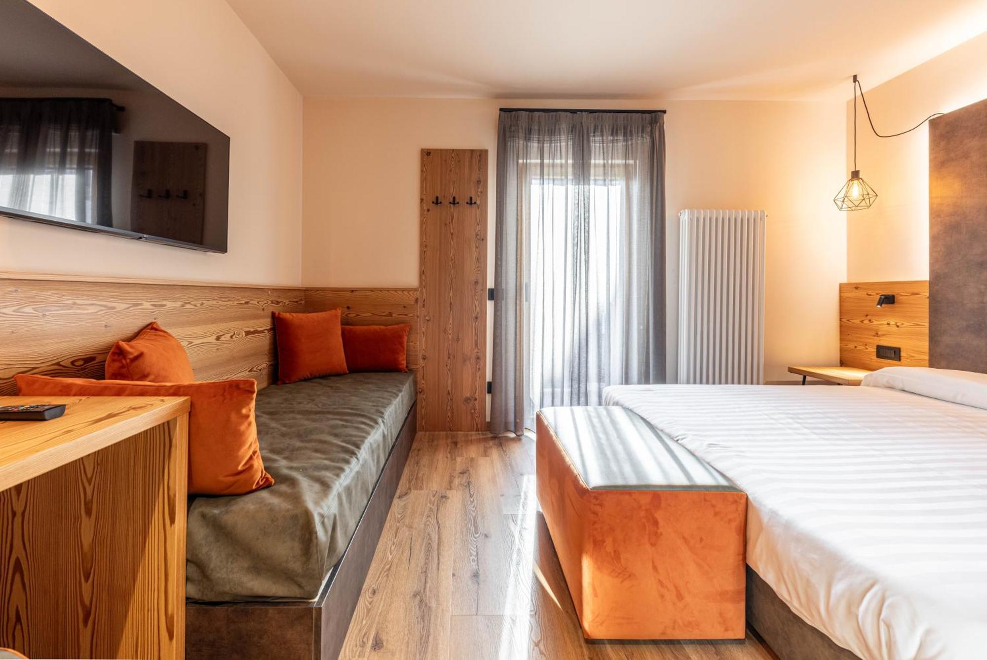 Hotel Laste' Caldes Luaran gambar