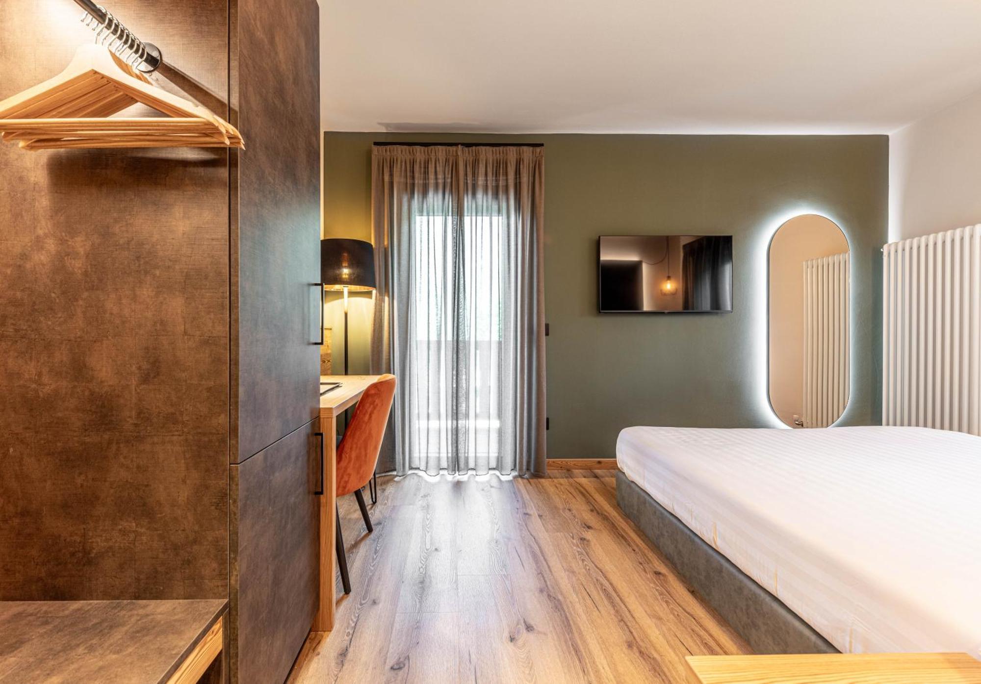 Hotel Laste' Caldes Luaran gambar