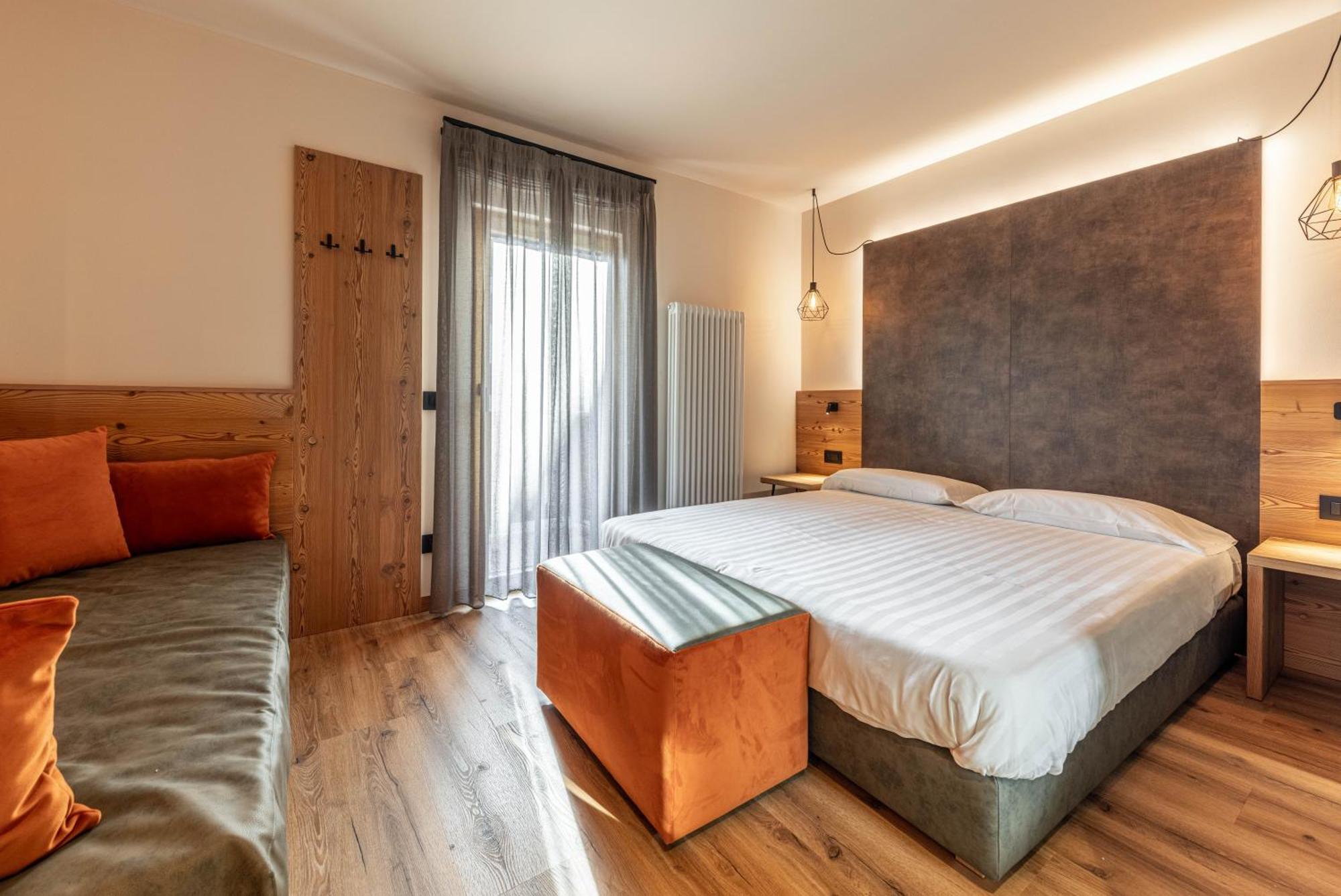 Hotel Laste' Caldes Luaran gambar
